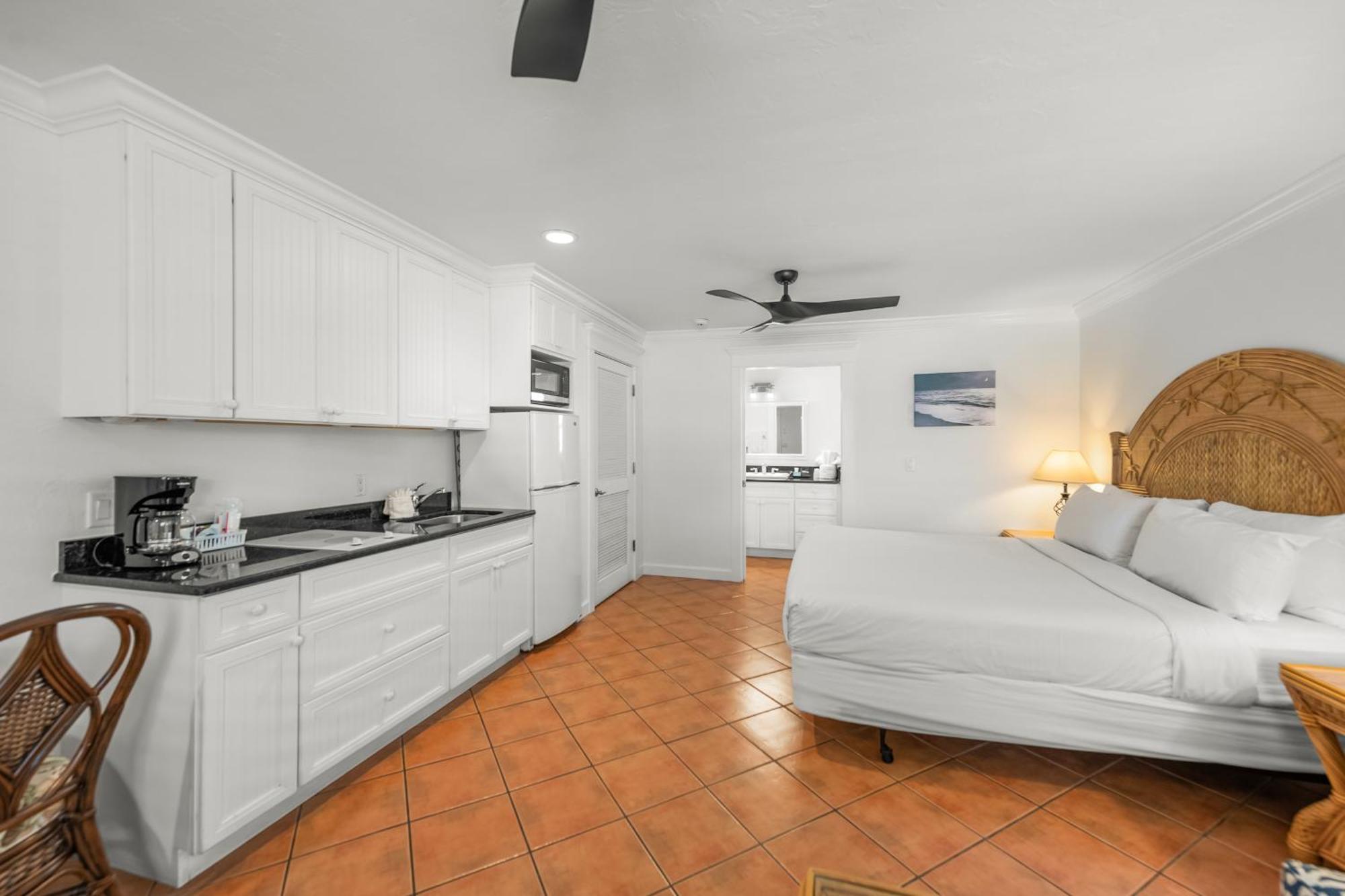 Tropic Isle At Anna Maria Island Inn Bradenton Beach Exterior foto