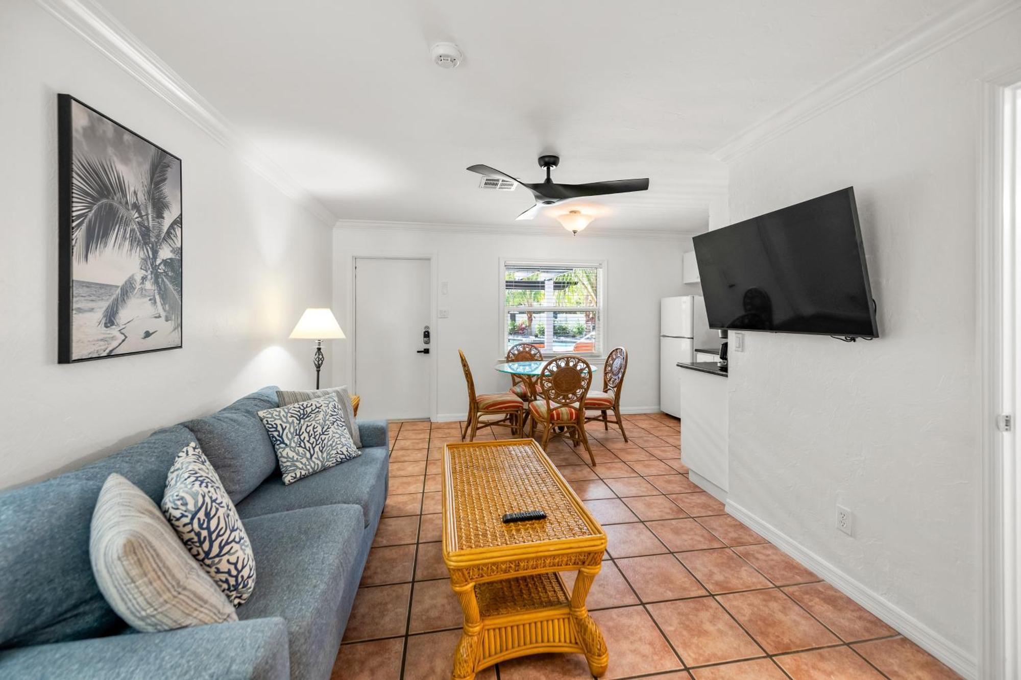 Tropic Isle At Anna Maria Island Inn Bradenton Beach Exterior foto